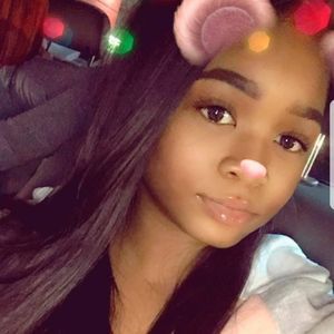 Meet your Posher, Briana